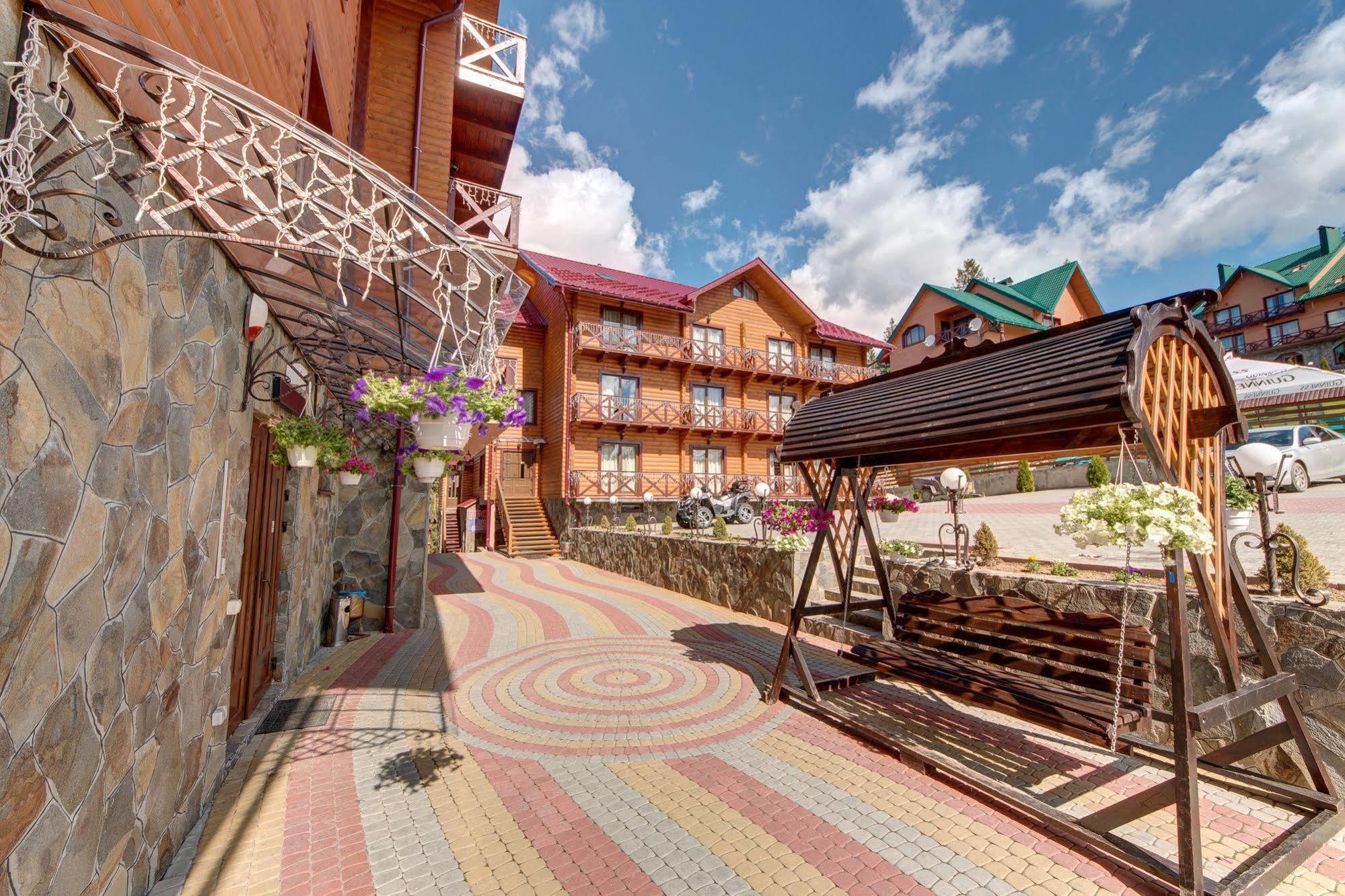 Villa Elena Spa & Resort Bukovel Exterior foto